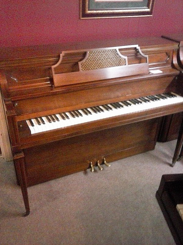 Yamaha Console Piano | Montgomery, AL | Thomas Piano Service